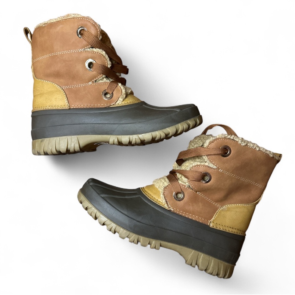 Cream Winter Boots - Picture 2 of 5